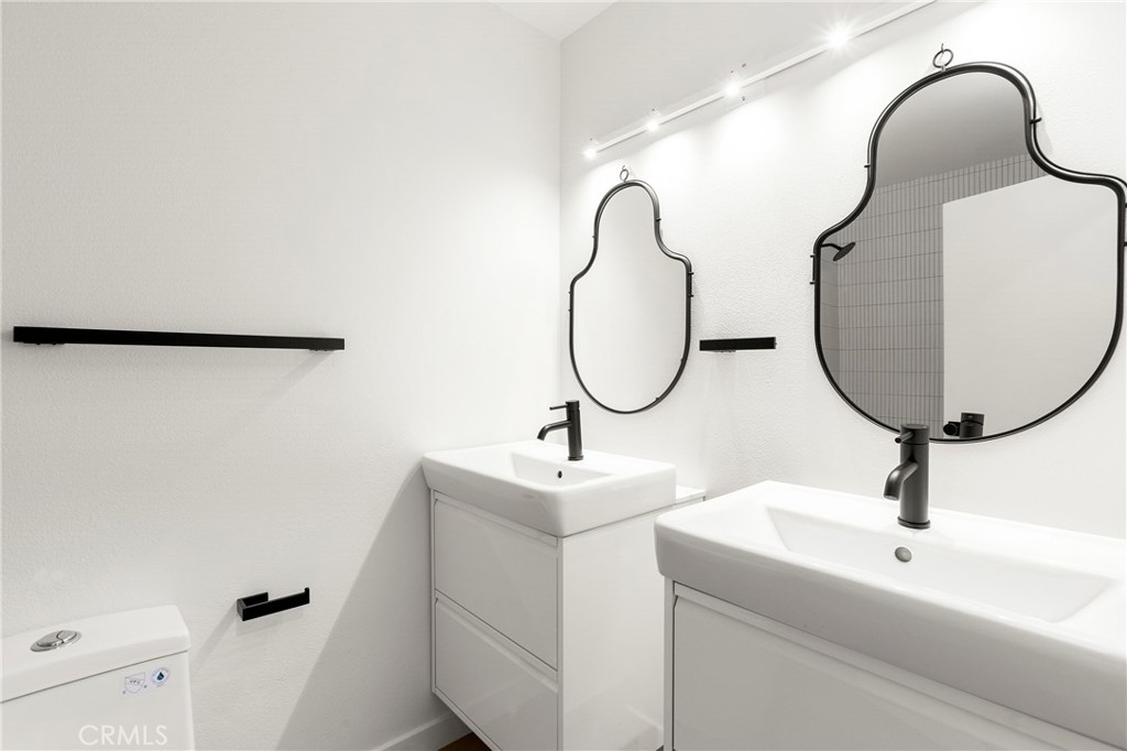 24142 Minnetonka Lane Lake Forest, CA 92630 - Photo 22 of 28 guest bathroom