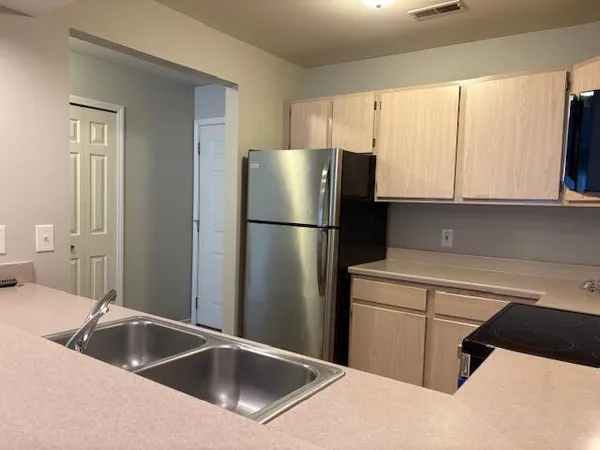 $1,700 | 1005 East Duncan Street, Unit 1D, Manchester, MI 48158