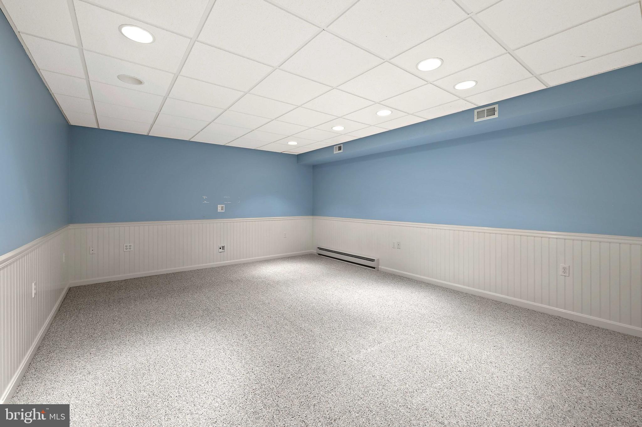 253 Woodard Road Arnold, MD 21012 - Photo 39 of 55 Entertainment Room
