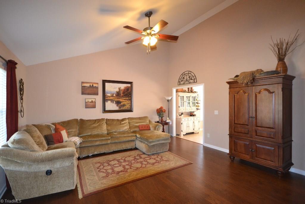 5104 Jordan Valley Road Trinity, NC 27370 - Photo 4 of 21 Great Room