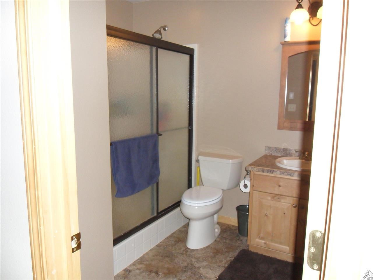7509 Pequaywan Lake Road Duluth, MN 55803 - Photo 11 of 12 Bathroom