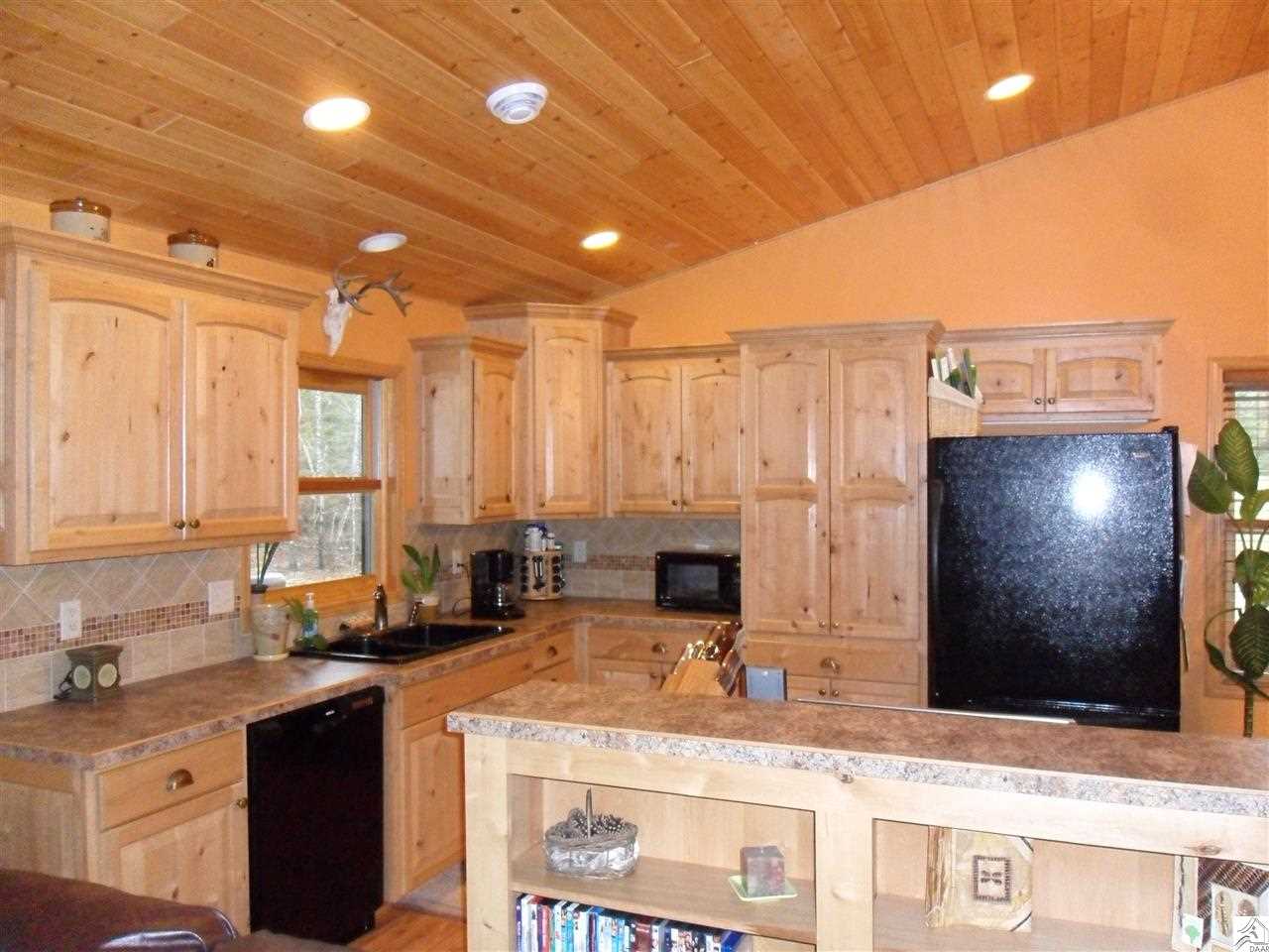 7509 Pequaywan Lake Road Duluth, MN 55803 - Photo 5 of 12 Alder Kitchen
