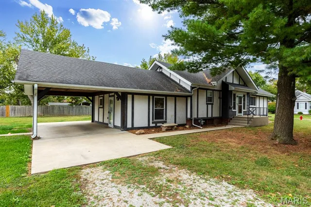 $136,000 | 301 Park Avenue, Gillespie, IL 62033