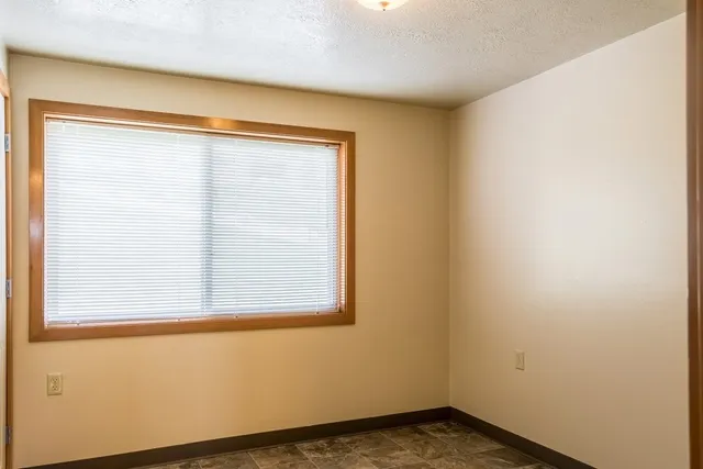 $917 | 410 Northeast Oak Street, Madras, OR 97741