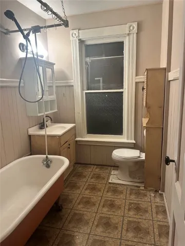 $1,400 | 108 Boardman Street, Rochester, NY 14607