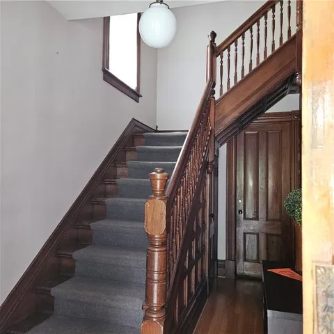 $1,400 | 108 Boardman Street, Rochester, NY 14607