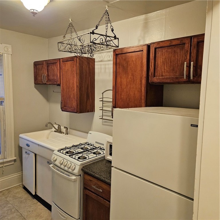 108 Boardman Street Rochester, NY 14607 - Photo 3 of 18