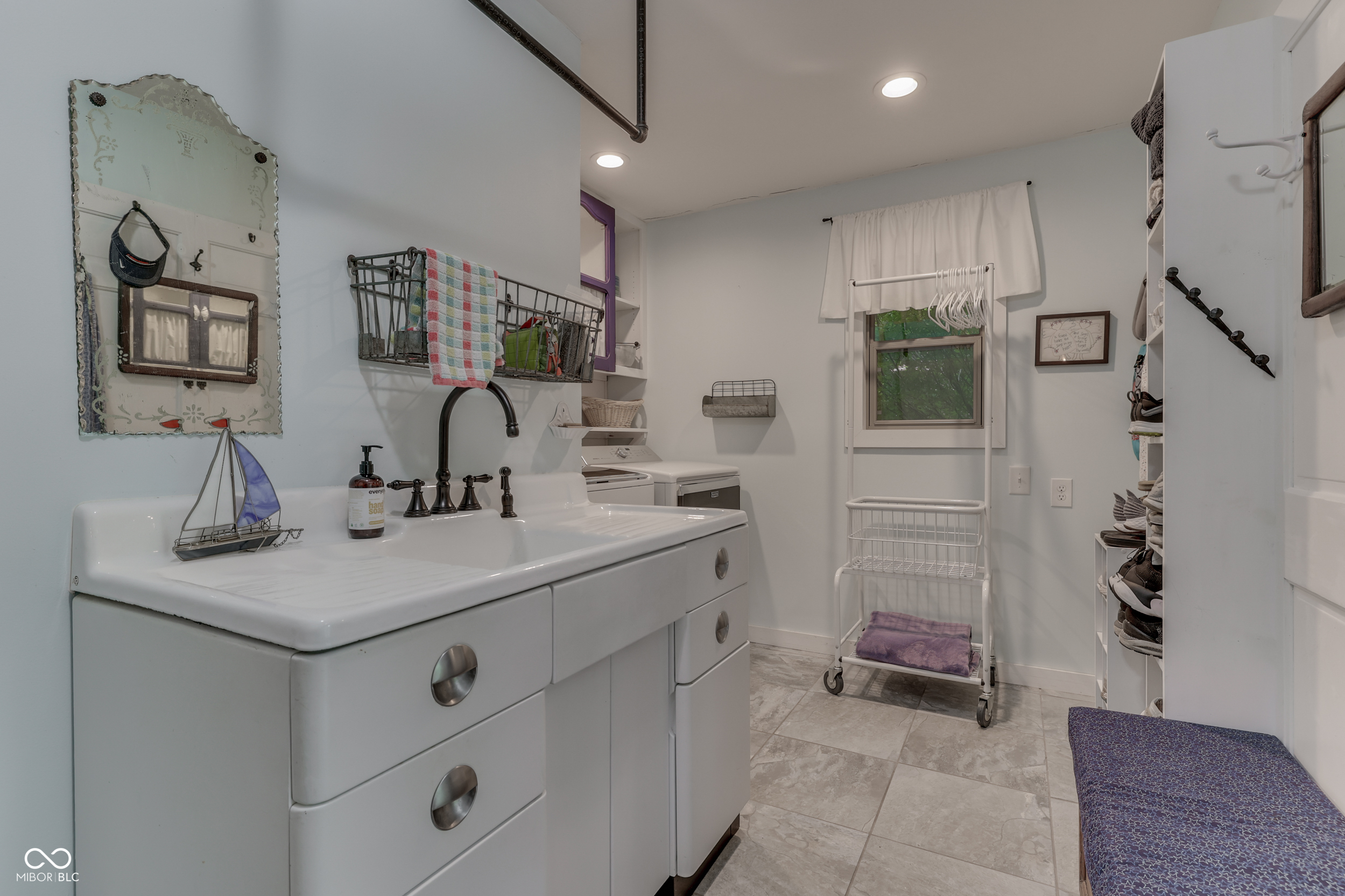 1601 Iron Liege Road Indianapolis, IN 46217 - Photo 13 of 38 Gallery Image 13