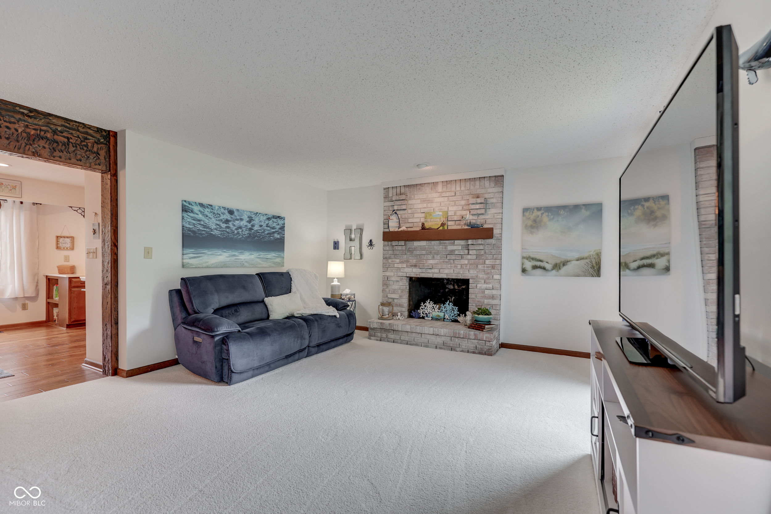 1601 Iron Liege Road Indianapolis, IN 46217 - Photo 4 of 38 Gallery Image 4
