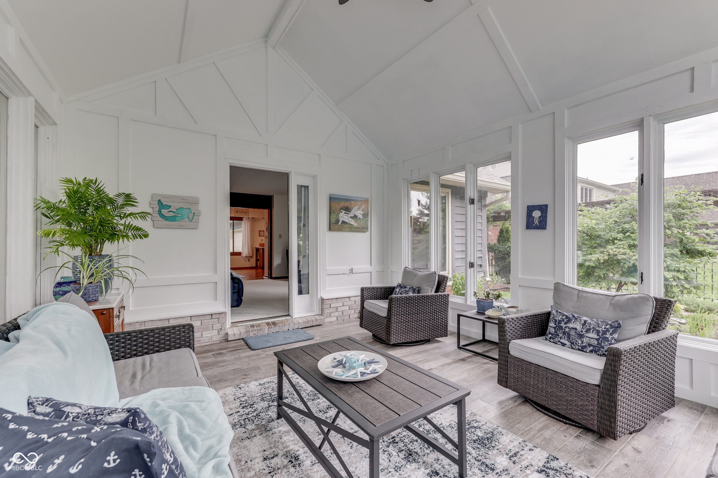 1601 Iron Liege Road Indianapolis, IN 46217 - Photo 7 of 38 Gallery Image 7