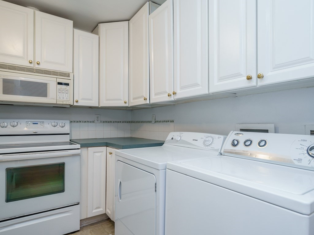 2956 Claremont Road Raleigh, NC 27608 - Photo 10 of 19 Kitchen