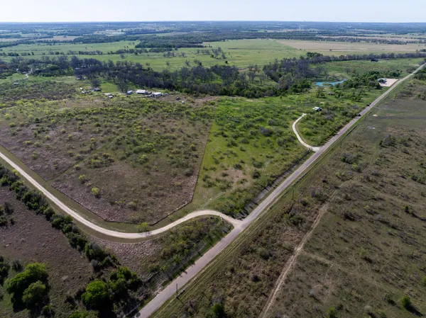 $550,000 | 1435 County Road 429, Rockdale, TX 76567