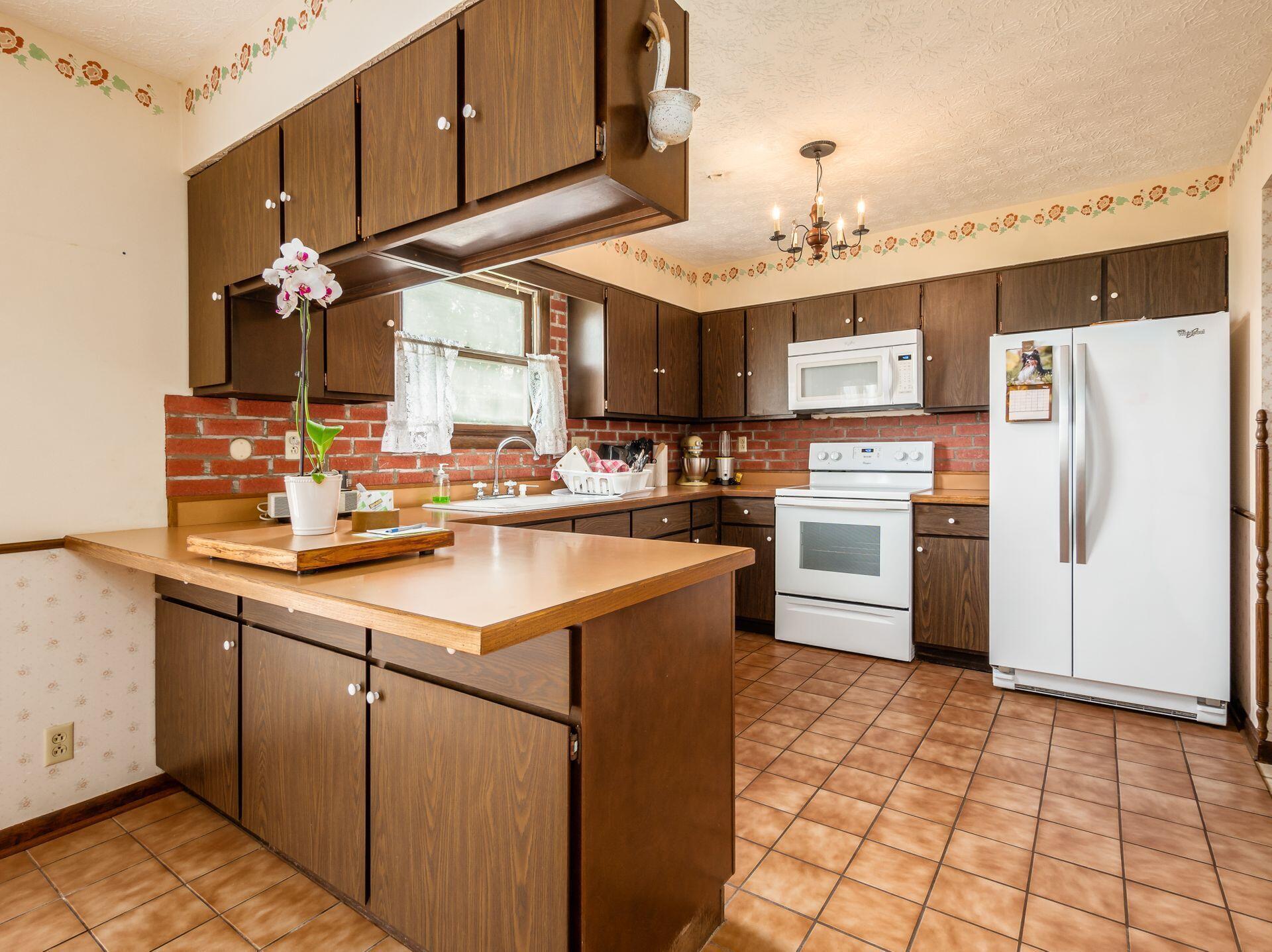 7575 Calhoun Road Ostrander, OH 43061 - Photo 12 of 57 Kitchen