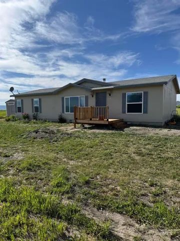 $220,000 | 501 Timber Avenue, Fairfield, ID 83327