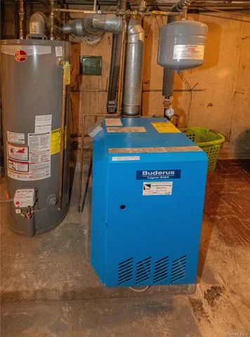 $350,000 | 17 Hillside Place, Fallsburg, NY 12779