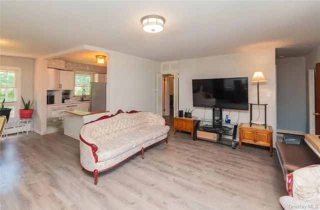 $350,000 | 17 Hillside Place, Fallsburg, NY 12779