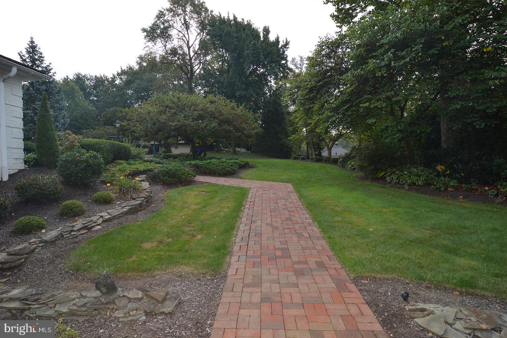 1423 Rose Virginia Road Reading, PA 19610 - Photo 5 of 51 Gallery Image 5
