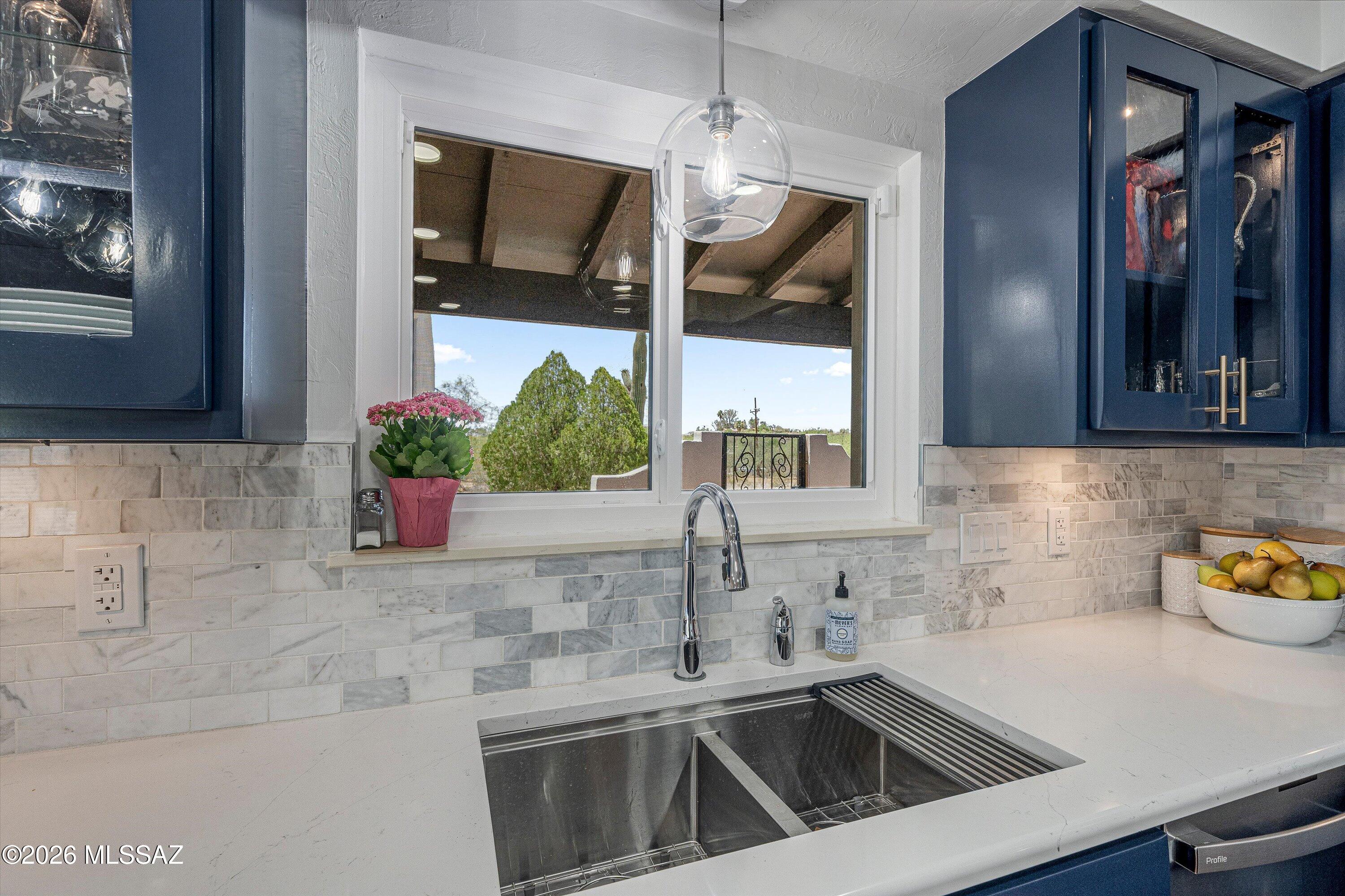 10015 East Fort Lowell Road Tucson, AZ 85749 - Photo 14 of 45 viewing porch