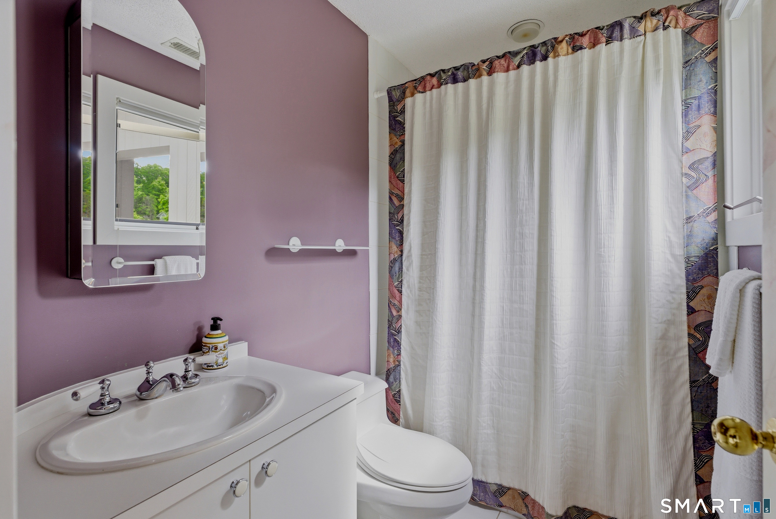 46 Balfour Road West Hartford, CT 06117 - Photo 27 of 40