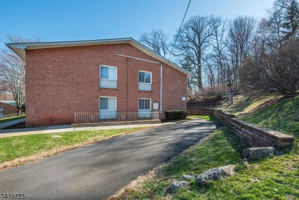 $289,000 | 2350 State Route 10, Unit 9, Morris Plains, NJ 07950