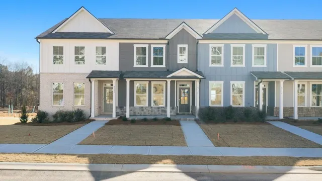 $349,990 | 6736 Leigh Street, Flowery Branch, GA 30542