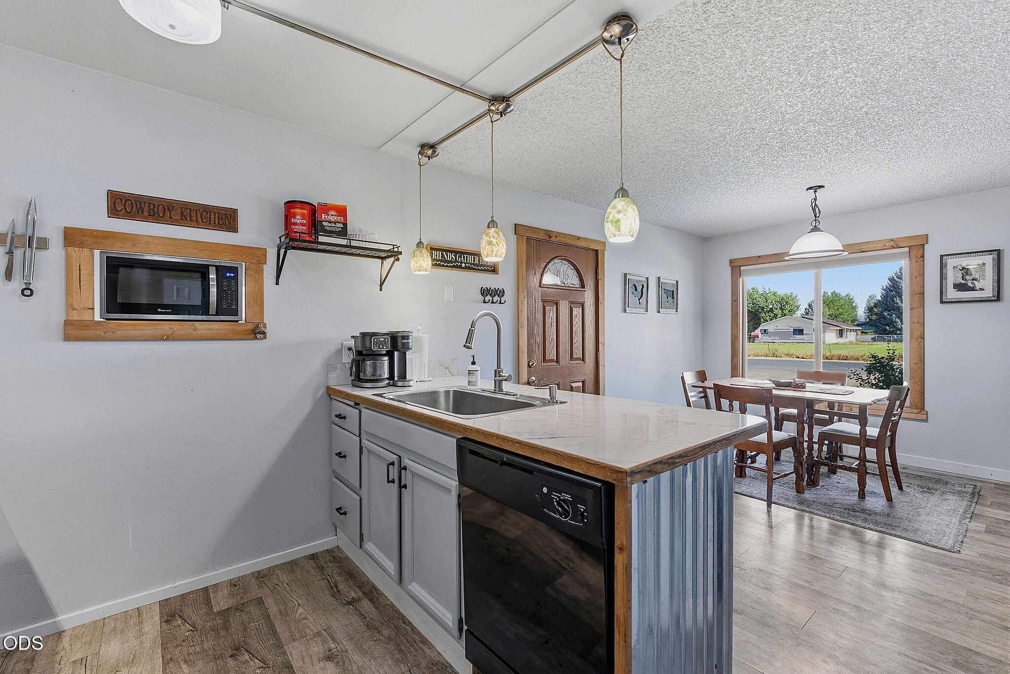 524 Martingale Road Prineville, OR 97754 - Photo 9 of 32