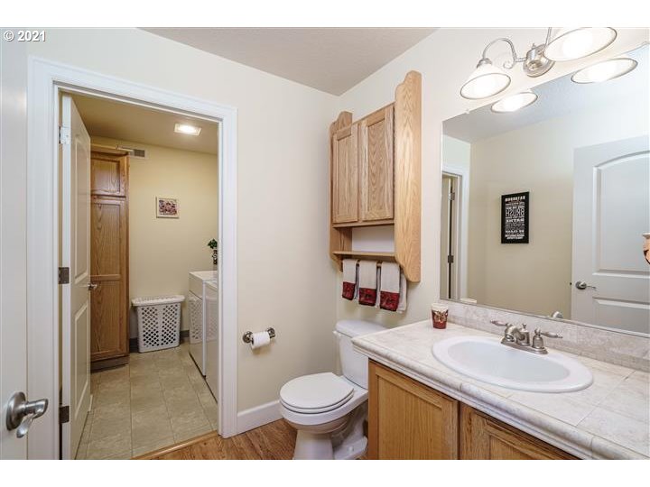 759 Northwest Meadow Ridge Lane, Unit 14 Camas, WA 98607 - Photo 11 of 32 Gallery Image 11