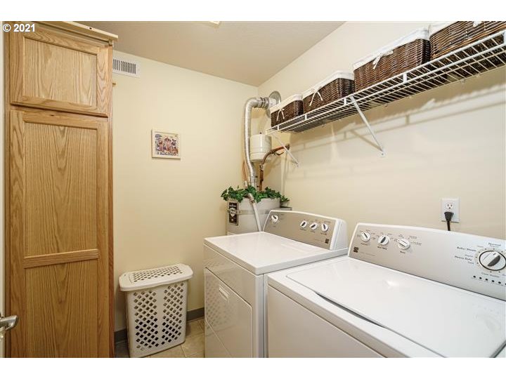 759 Northwest Meadow Ridge Lane, Unit 14 Camas, WA 98607 - Photo 12 of 32 Gallery Image 12