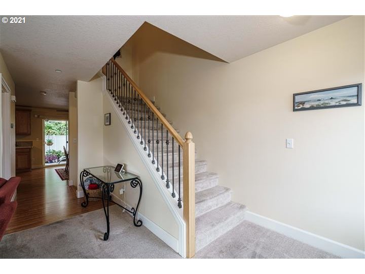 759 Northwest Meadow Ridge Lane, Unit 14 Camas, WA 98607 - Photo 15 of 32 Gallery Image 15