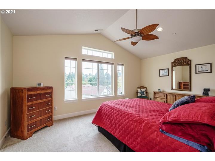 759 Northwest Meadow Ridge Lane, Unit 14 Camas, WA 98607 - Photo 18 of 32 Gallery Image 18