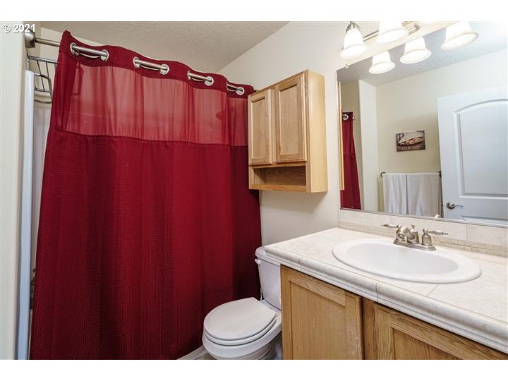 759 Northwest Meadow Ridge Lane, Unit 14 Camas, WA 98607 - Photo 20 of 32 Gallery Image 20