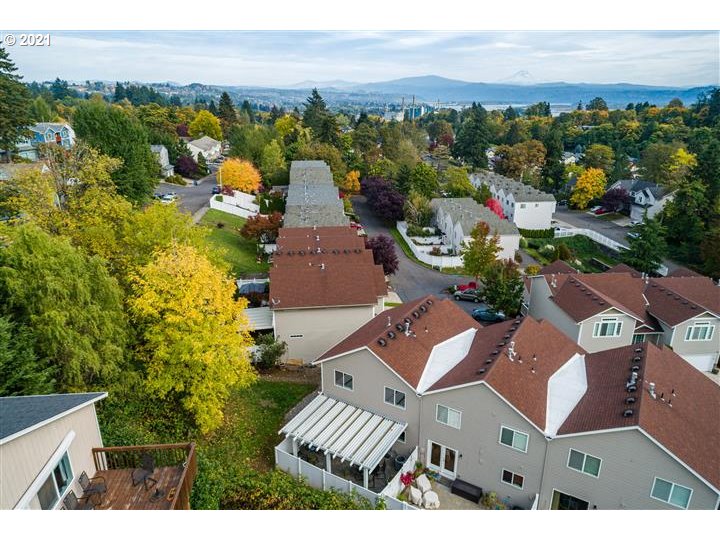 759 Northwest Meadow Ridge Lane, Unit 14 Camas, WA 98607 - Photo 30 of 32 Gallery Image 30