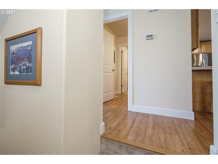 759 Northwest Meadow Ridge Lane, Unit 14 Camas, WA 98607 - Photo 4 of 32 Gallery Image 4