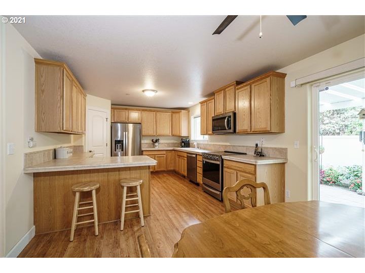 759 Northwest Meadow Ridge Lane, Unit 14 Camas, WA 98607 - Photo 6 of 32 Gallery Image 6
