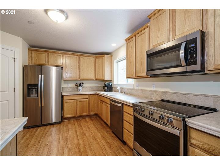 759 Northwest Meadow Ridge Lane, Unit 14 Camas, WA 98607 - Photo 8 of 32 Gallery Image 8