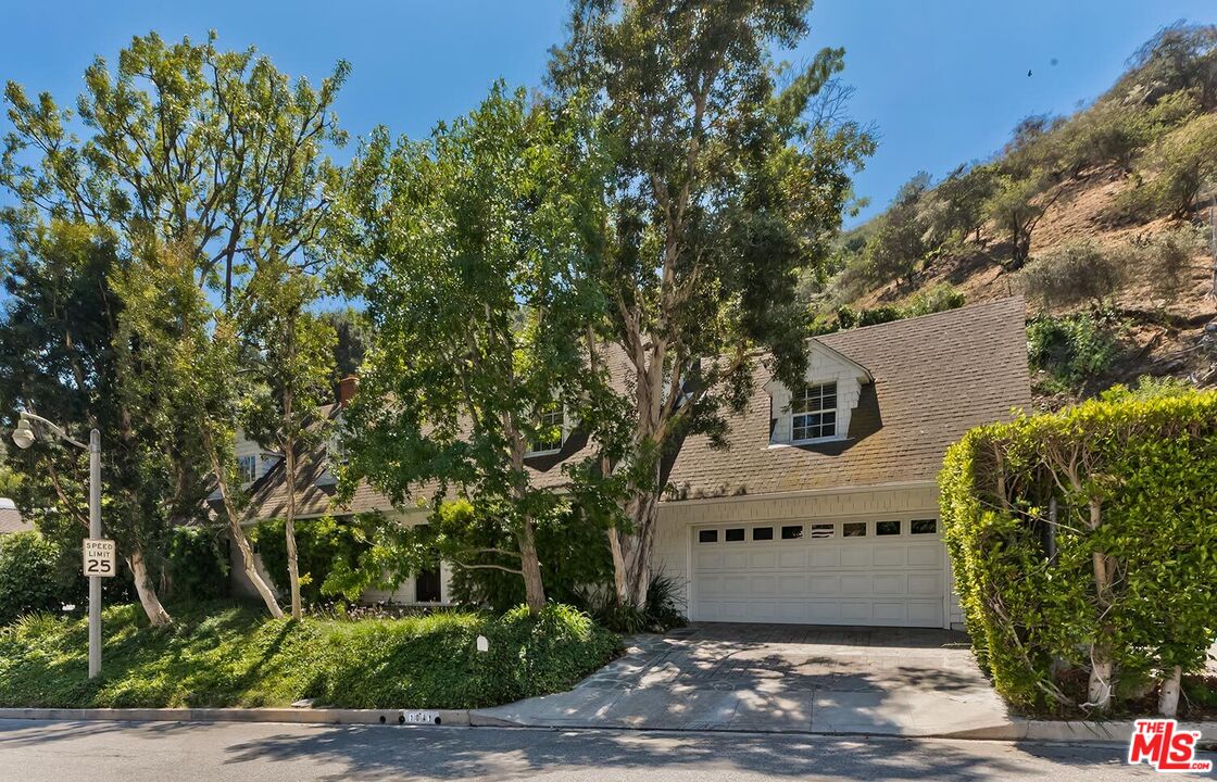 1041 Chantilly Road Los Angeles, CA 90077 - Photo 29 of 29