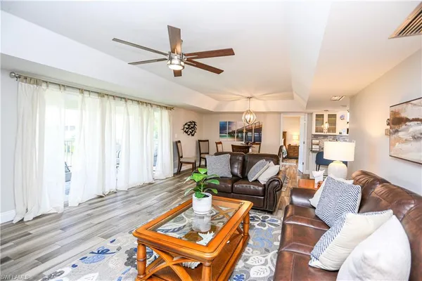 $3,800 | 195 Peppermint Lane, Unit 884, Naples, FL 34112