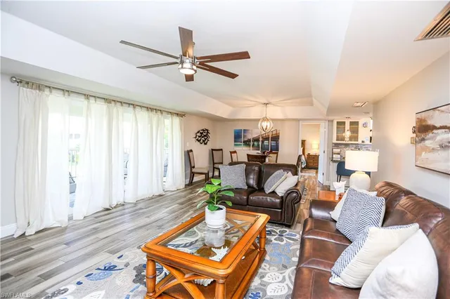 $3,800 | 195 Peppermint Lane, Unit 884, Naples, FL 34112