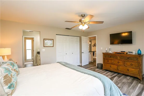 $3,800 | 195 Peppermint Lane, Unit 884, Naples, FL 34112