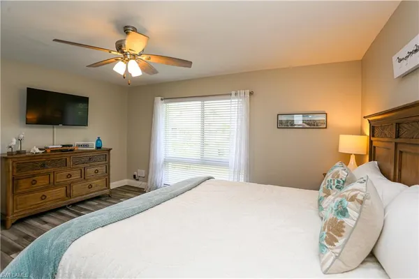 $3,800 | 195 Peppermint Lane, Unit 884, Naples, FL 34112