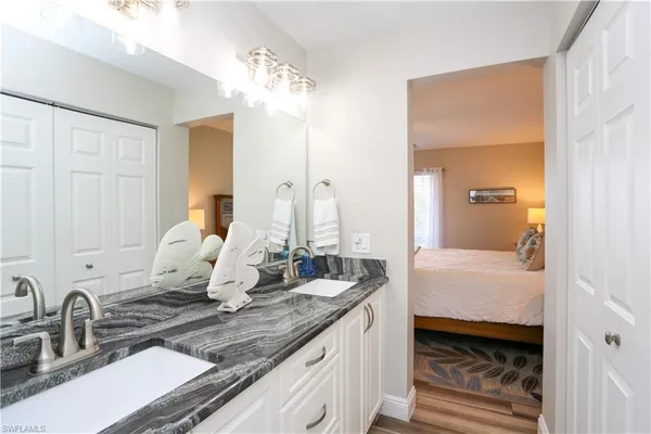 $3,800 | 195 Peppermint Lane, Unit 884, Naples, FL 34112