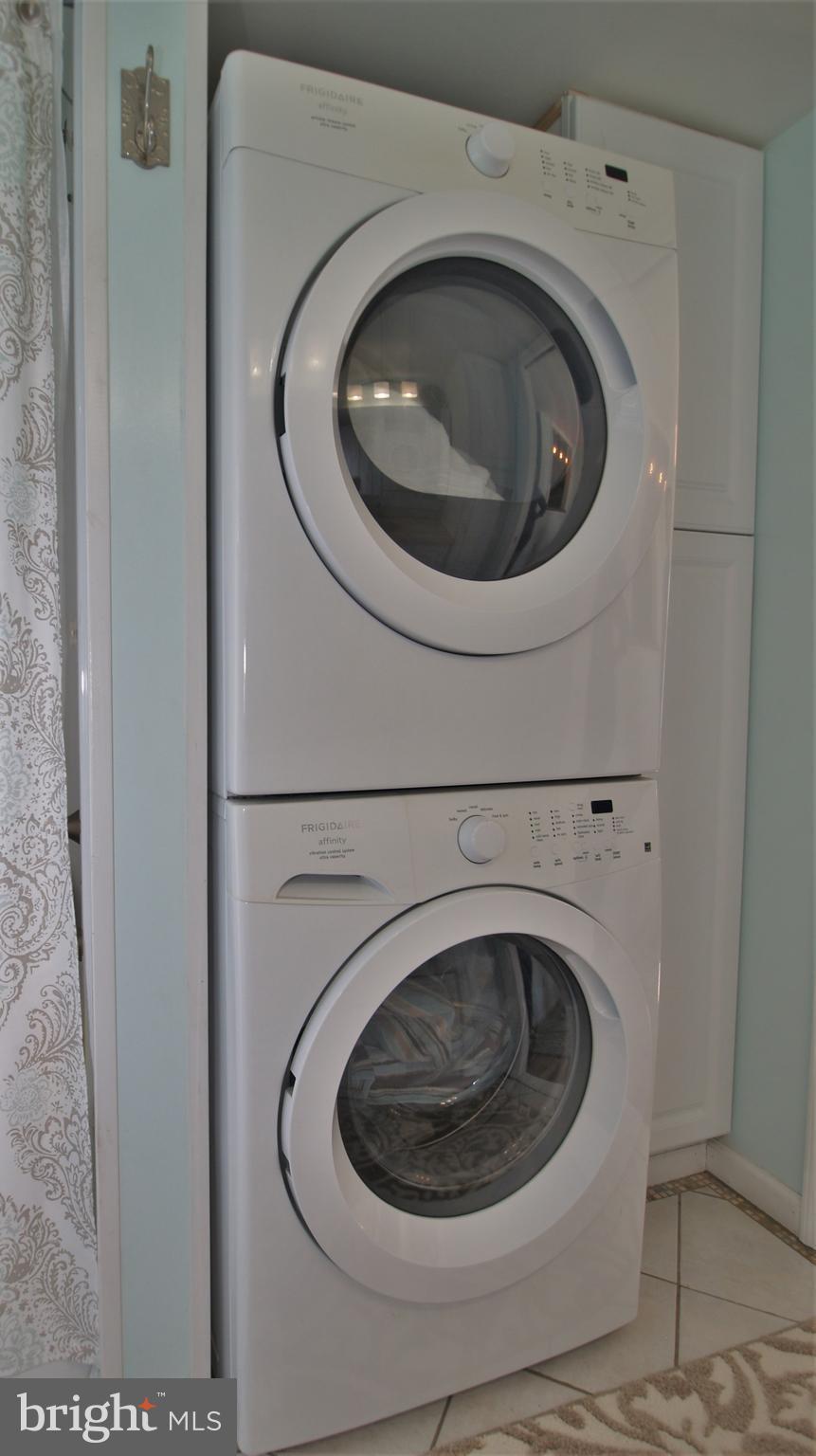 7654 Old Battle Grove Road Baltimore, MD 21222 - Photo 8 of 20 Stackable washer dryer