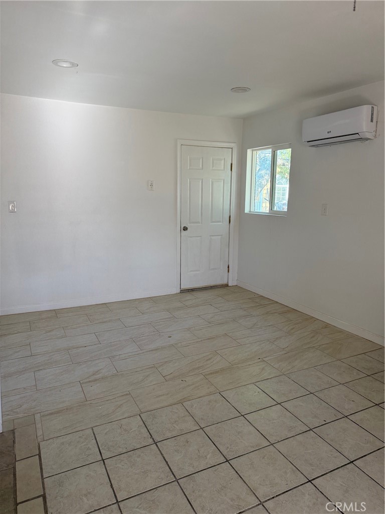 16100 Navajo Road, Unit 2 Apple Valley, CA 92307 - Photo 6 of 38