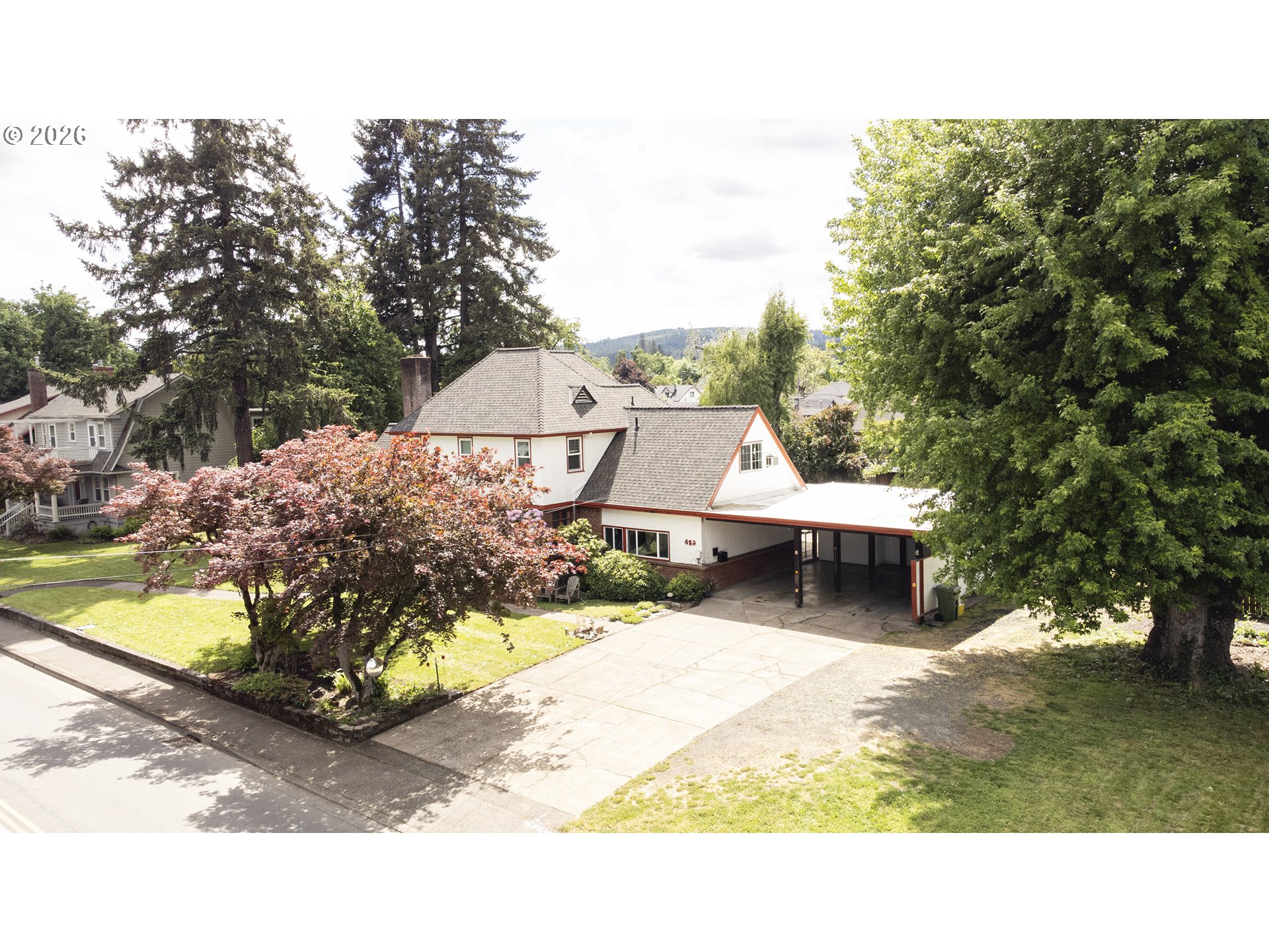 425 North 9th Street Cottage Grove, OR 97424 - Photo 3 of 48