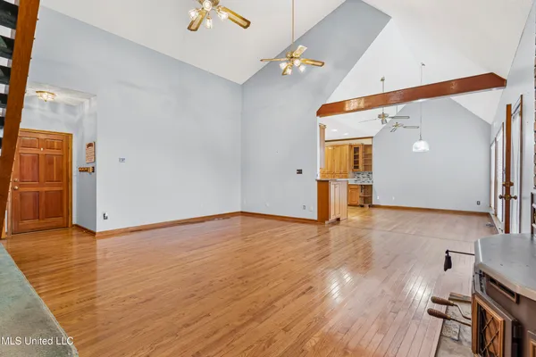$383,000 | 4441 Big Horn Drive North, Nesbit, MS 38651