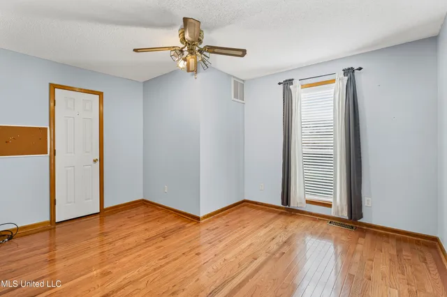 $383,000 | 4441 Big Horn Drive North, Nesbit, MS 38651