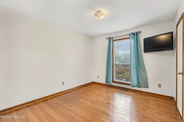 $383,000 | 4441 Big Horn Drive North, Nesbit, MS 38651