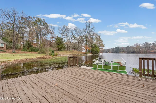 $383,000 | 4441 Big Horn Drive North, Nesbit, MS 38651