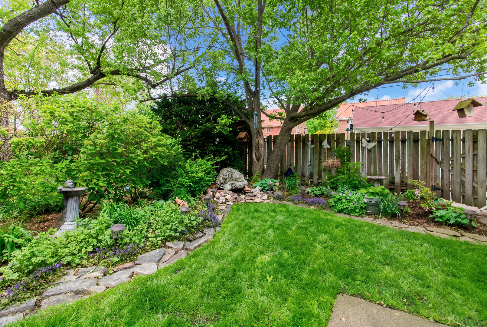 1605 South Fairview Avenue Park Ridge, IL 60068 - Photo 26 of 31 a view of a backyard with a garden