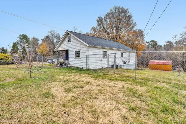 $162,900 | 1414 Daniels Creek Road, Collinsville, VA 24078